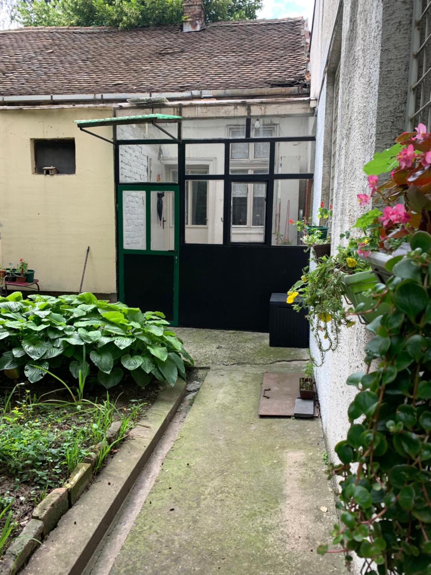 Apartment Little Oasis Tash Belgrad
